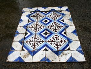Example of majolica flooring composition.
